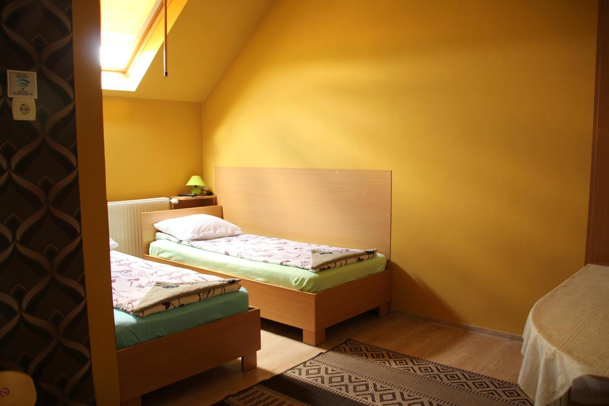 Szasz&Szasz Panzio Bed & Breakfast Gheorgheni  Eksteriør bilde